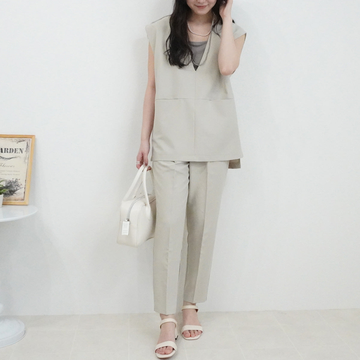 スラックステーパードパンツ