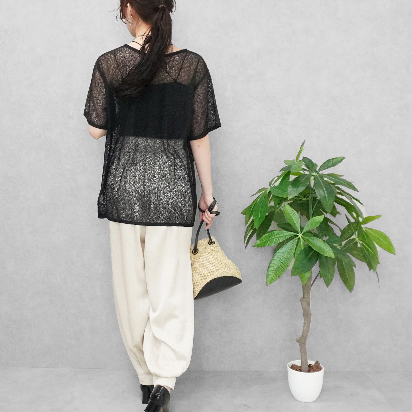 サテンバルーンパンツ