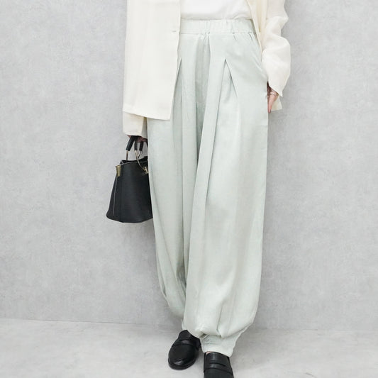 サテンバルーンパンツ