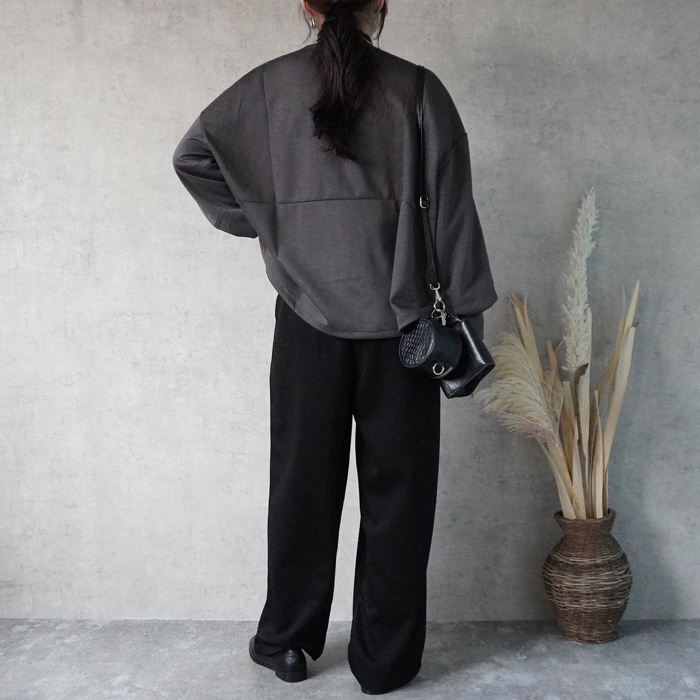 ポンチツータックカーブパンツ