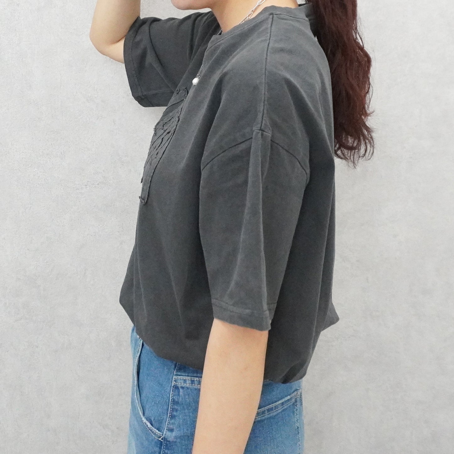ピグメント刺繡天竺Tシャツ