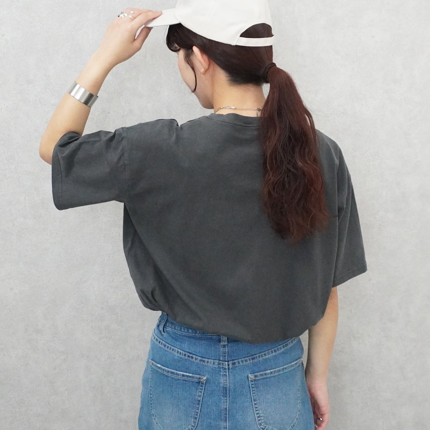 ピグメント刺繡天竺Tシャツ