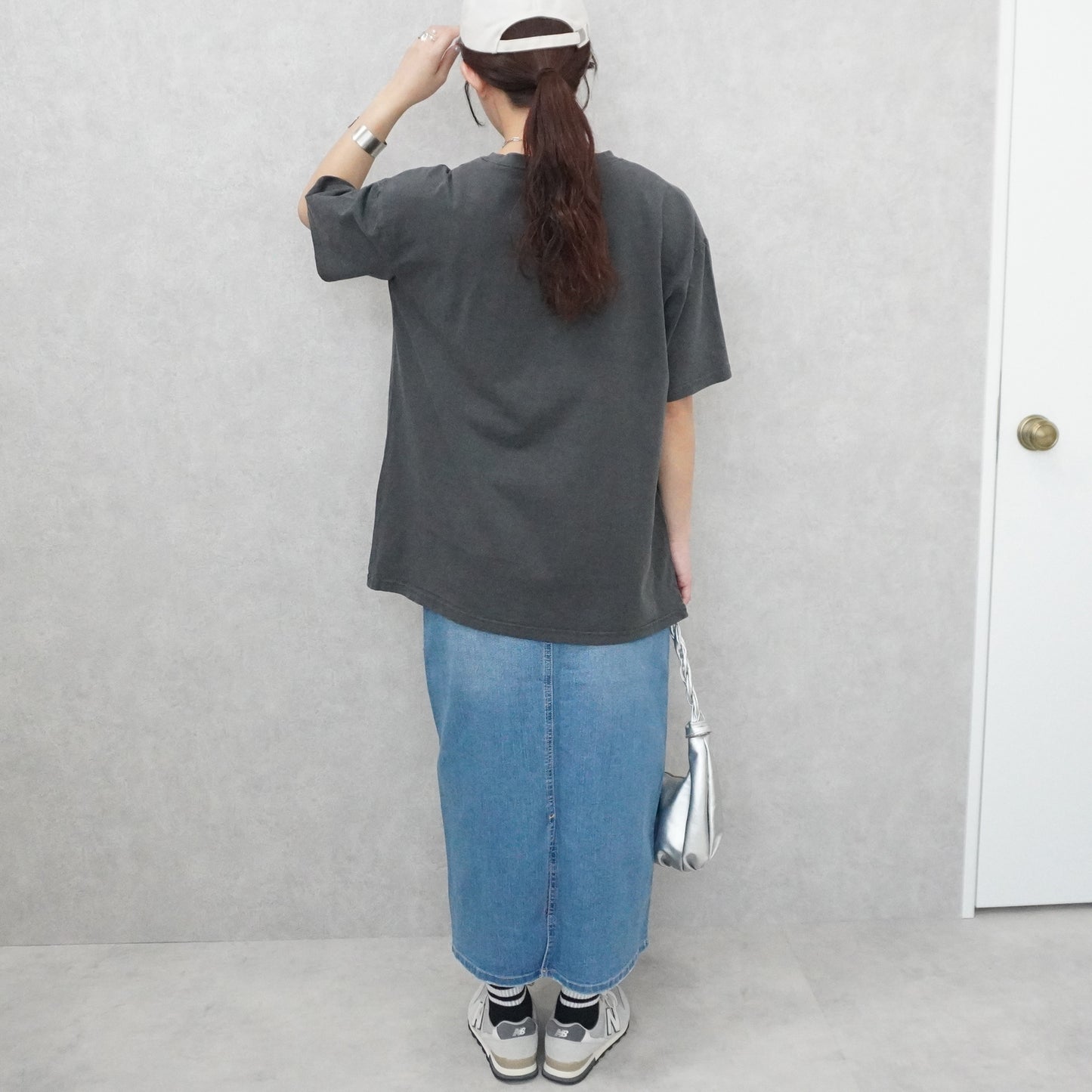 ピグメント刺繡天竺Tシャツ