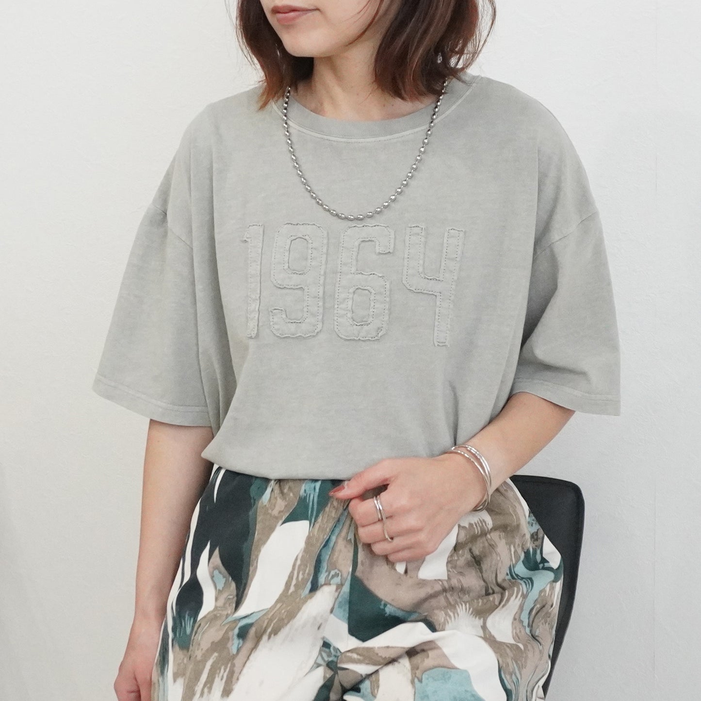 ピグメント刺繡天竺Tシャツ