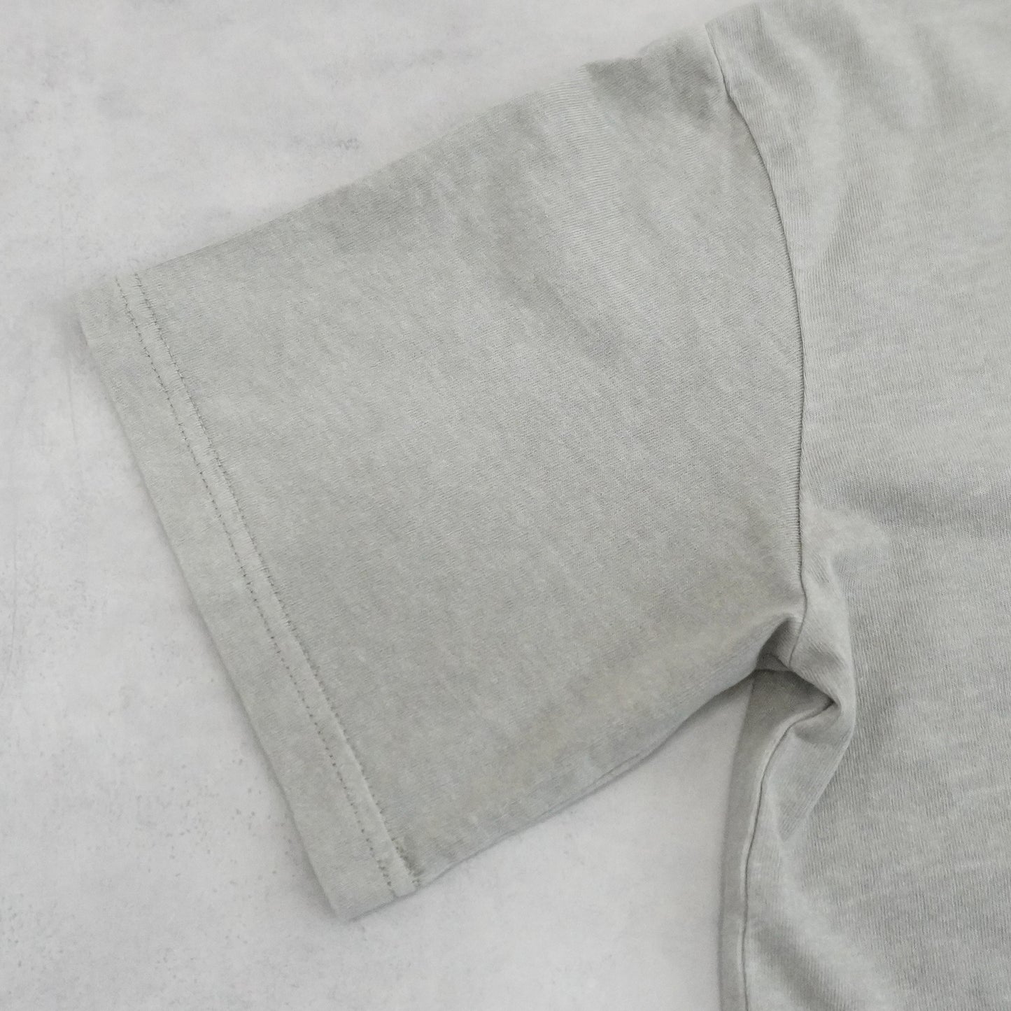 ピグメント刺繡天竺Tシャツ