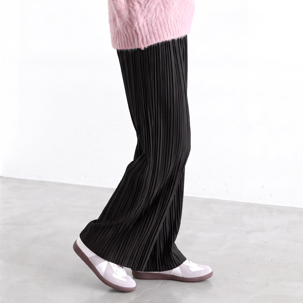 ベロア風プリーツパンツ