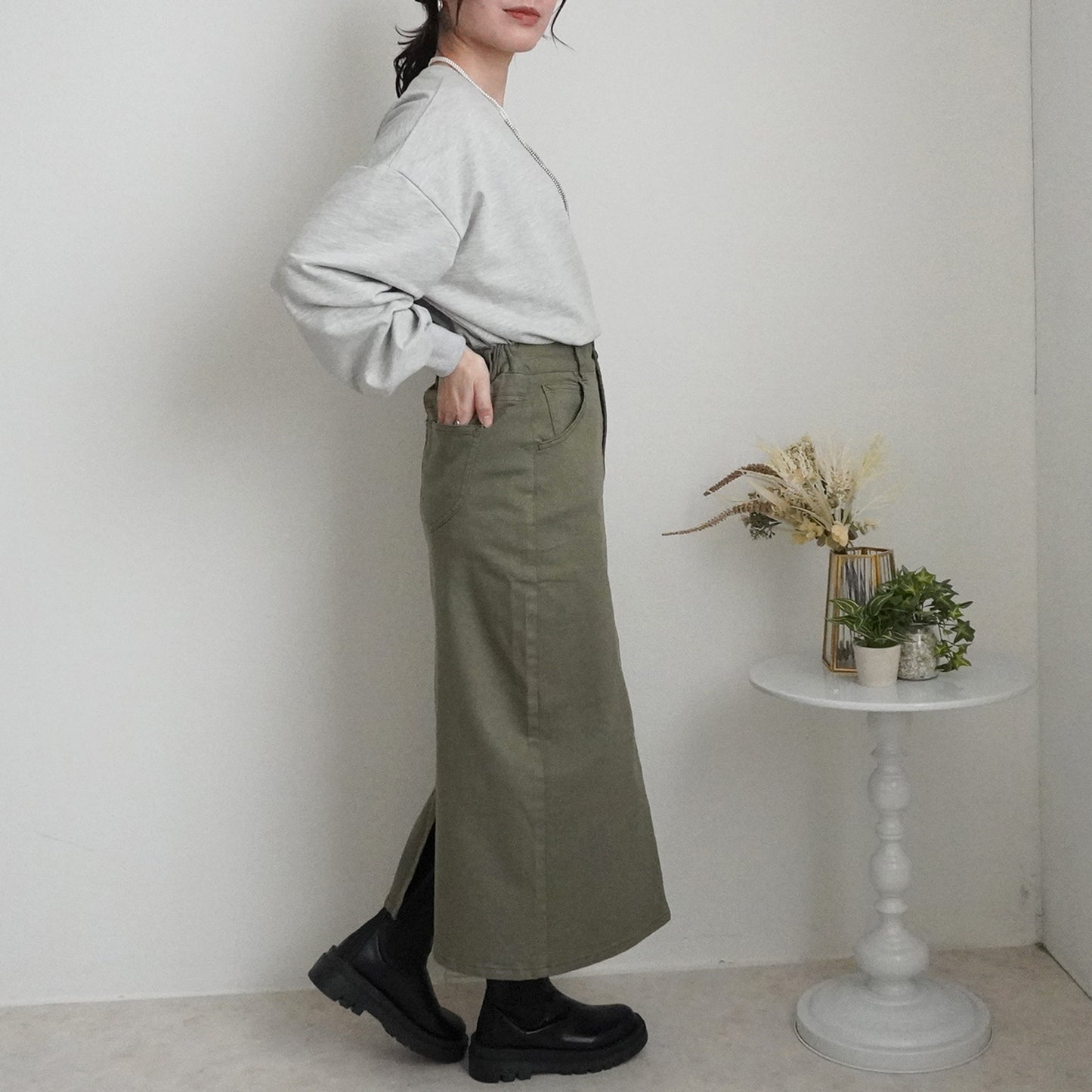 カラーセミタイトロングスカート