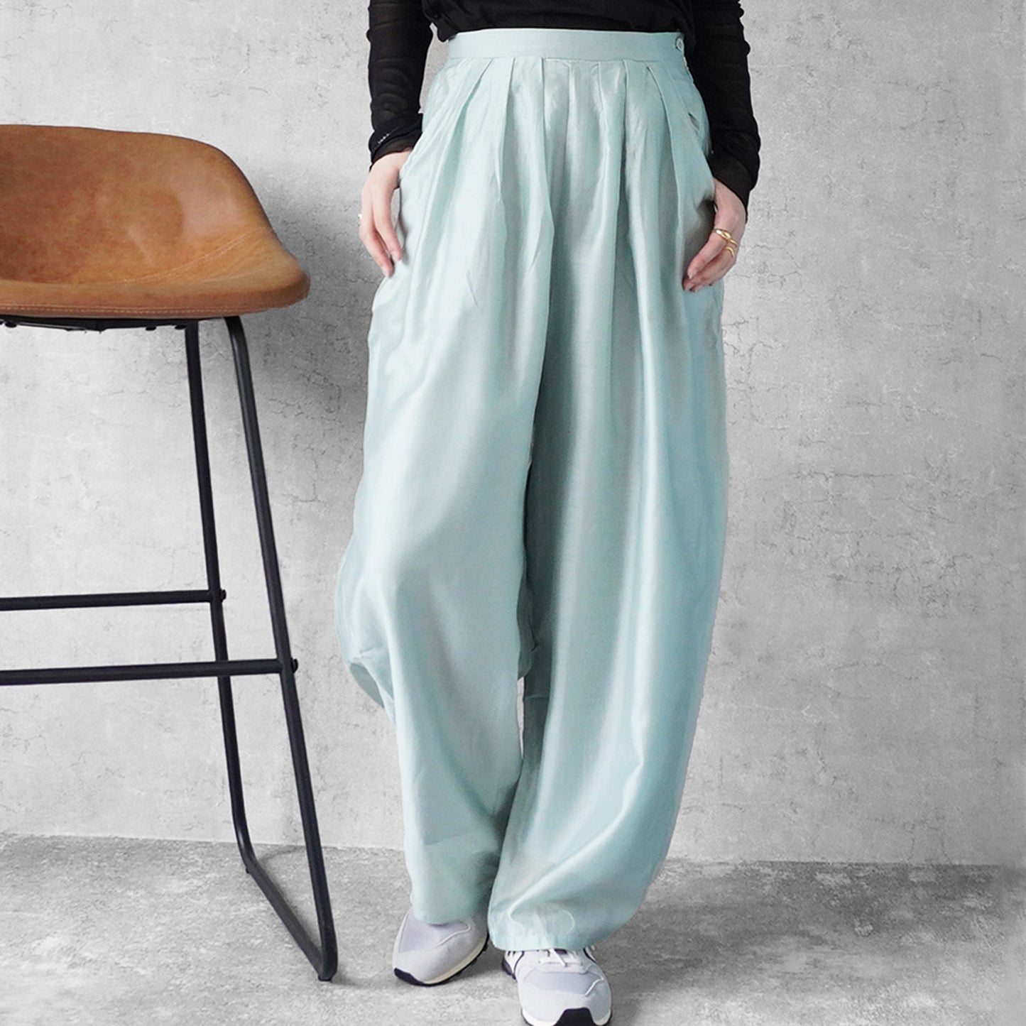 シアーカーブパンツ