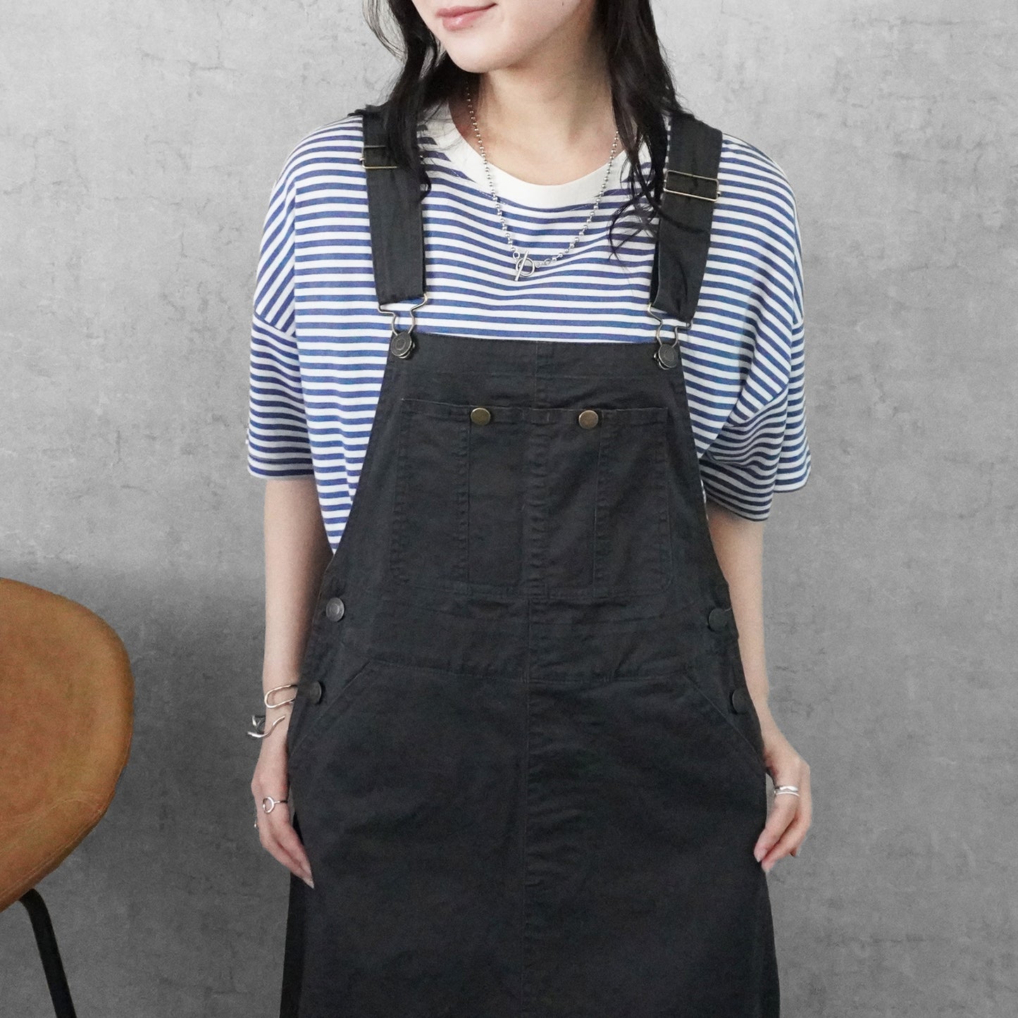 チノサロペットスカート