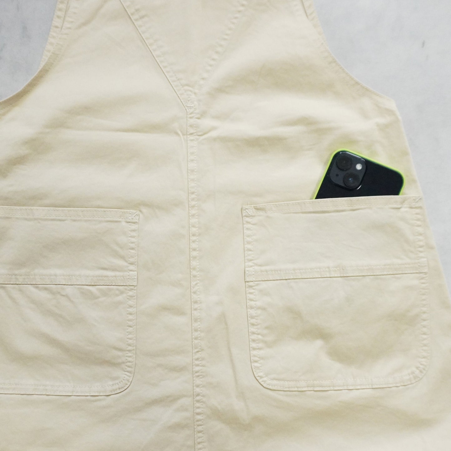 チノサロペットスカート