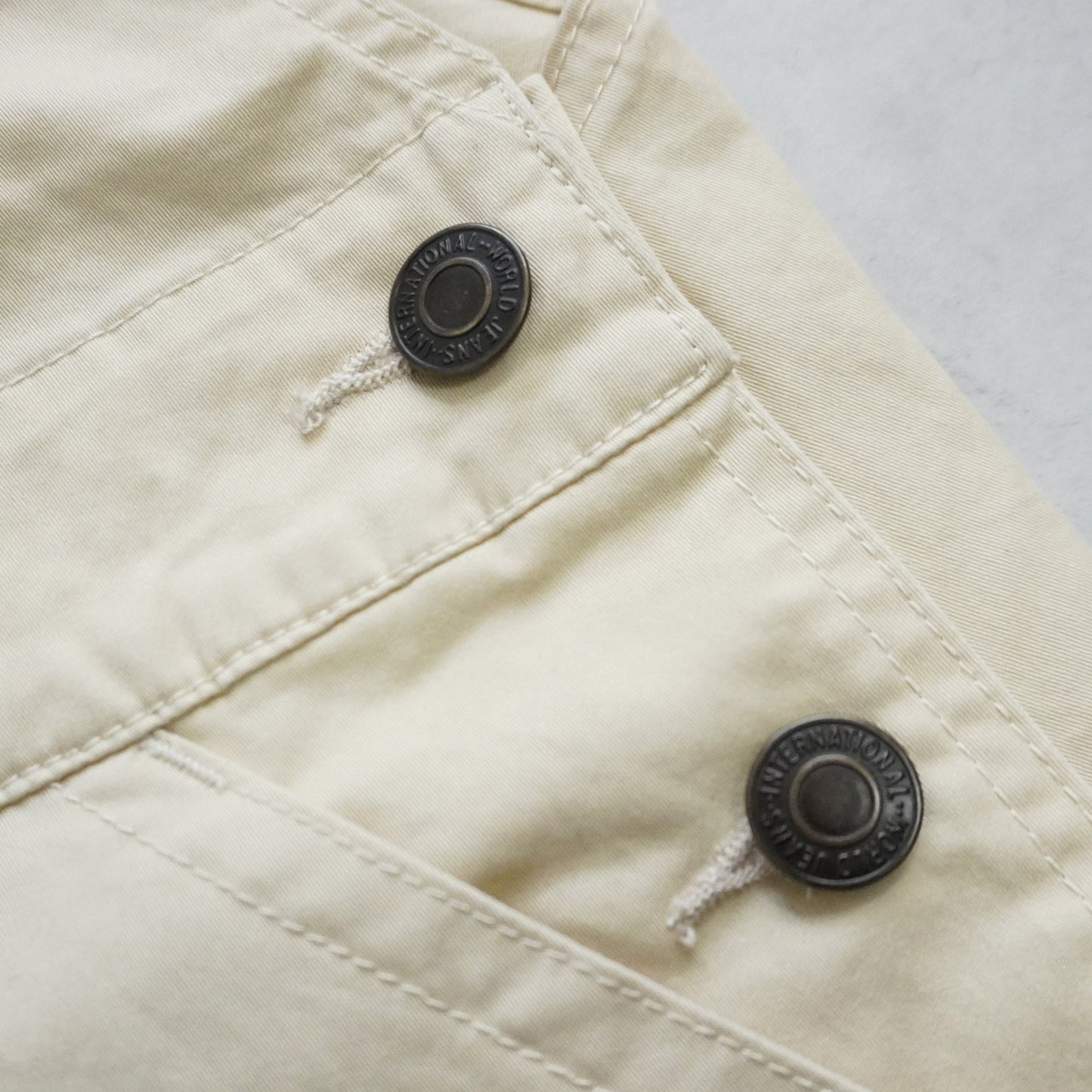 チノサロペットスカート