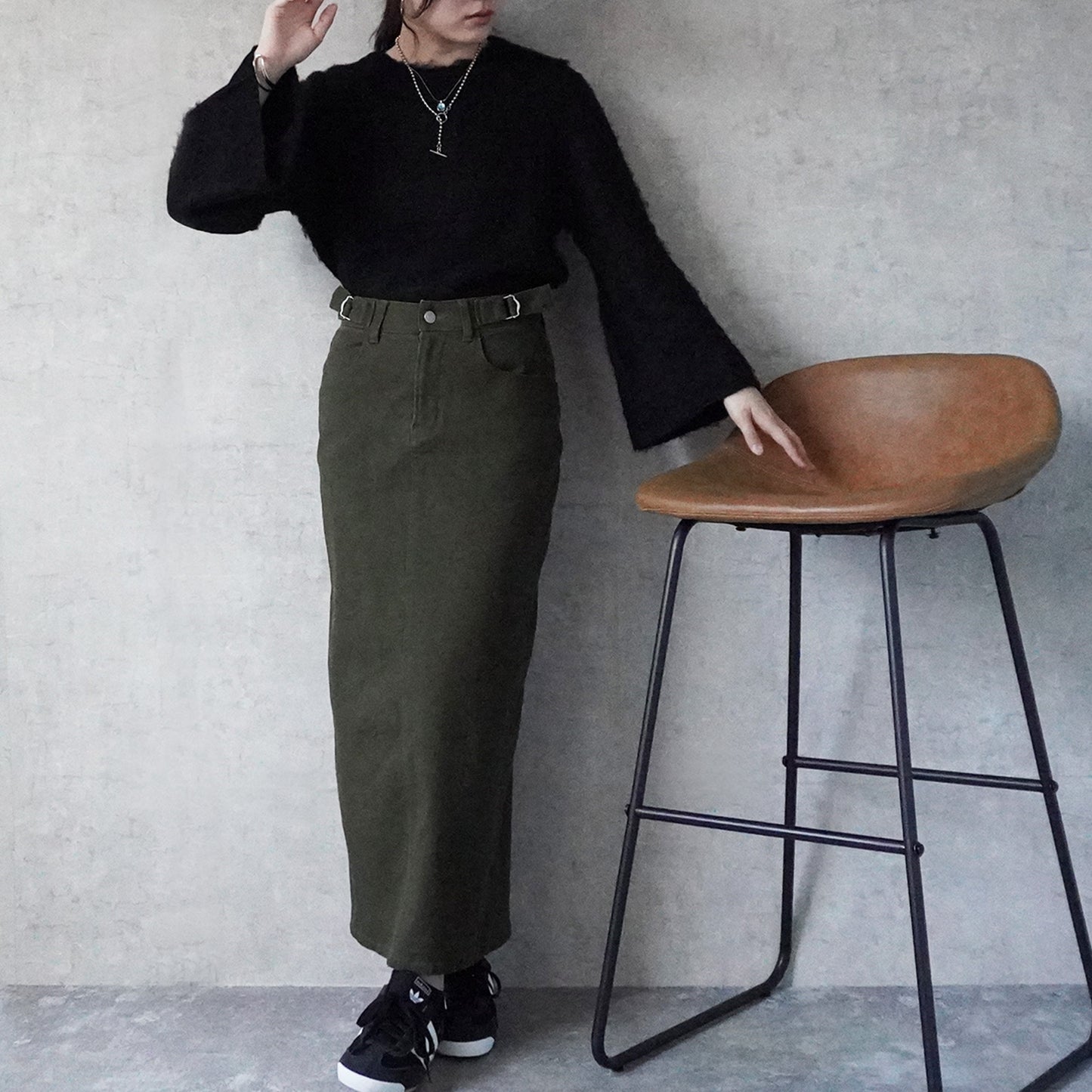 シャギーフレアスリーブニット