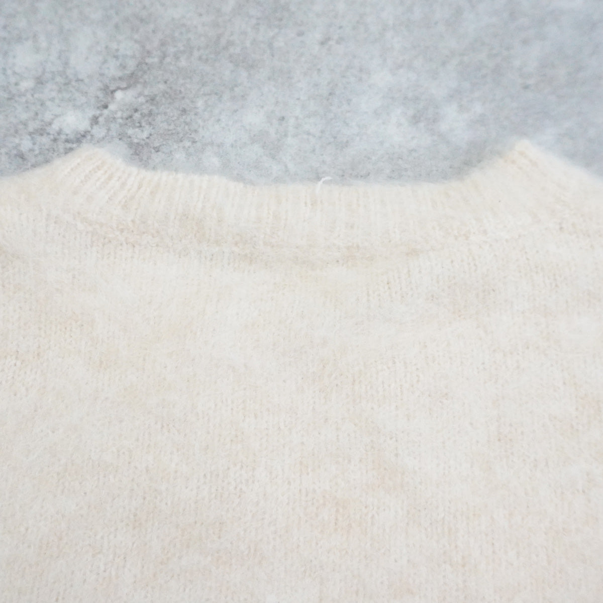 シャギーフレアスリーブニット