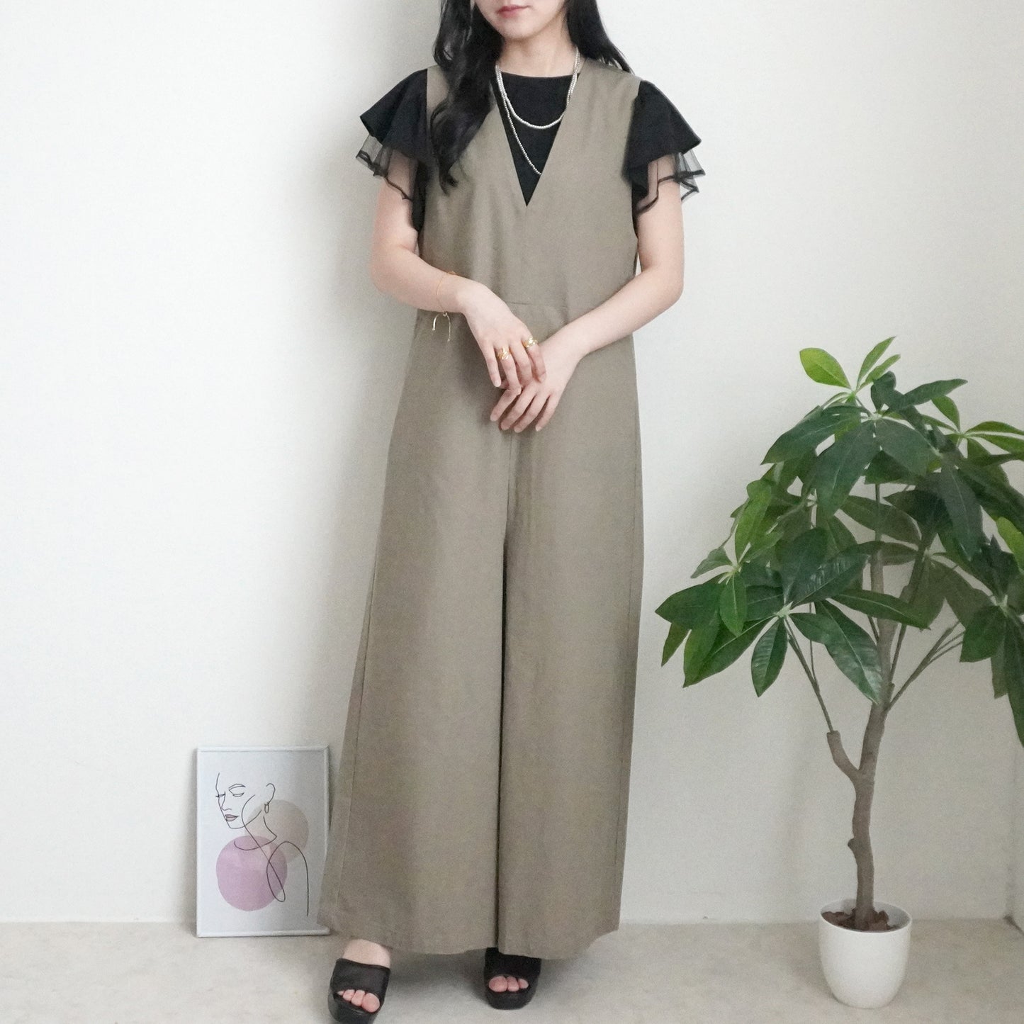 Vネック綿麻サロペット