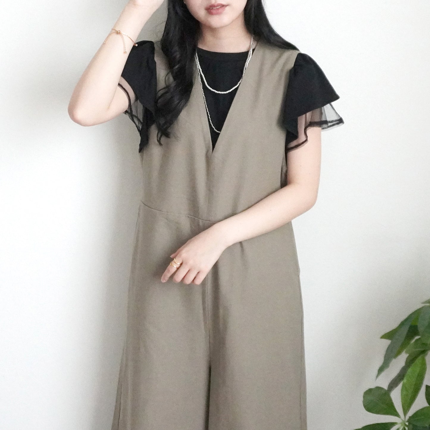 Vネック綿麻サロペット