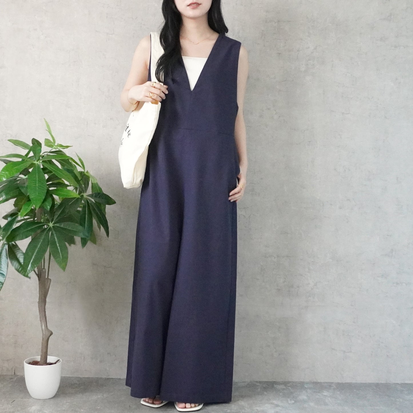 Vネック綿麻サロペット