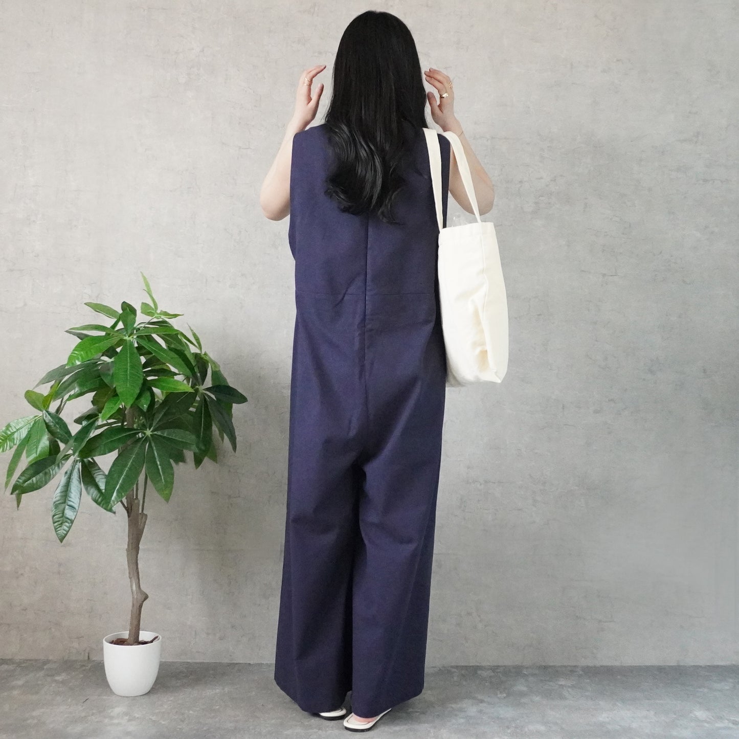 Vネック綿麻サロペット