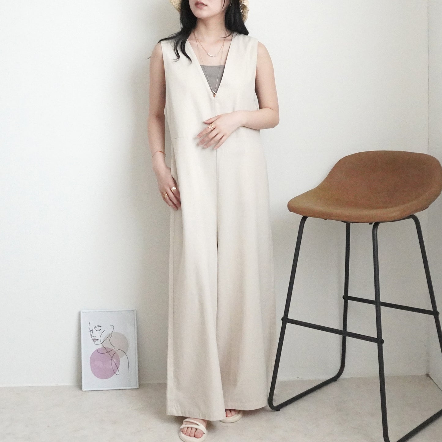 Vネック綿麻サロペット