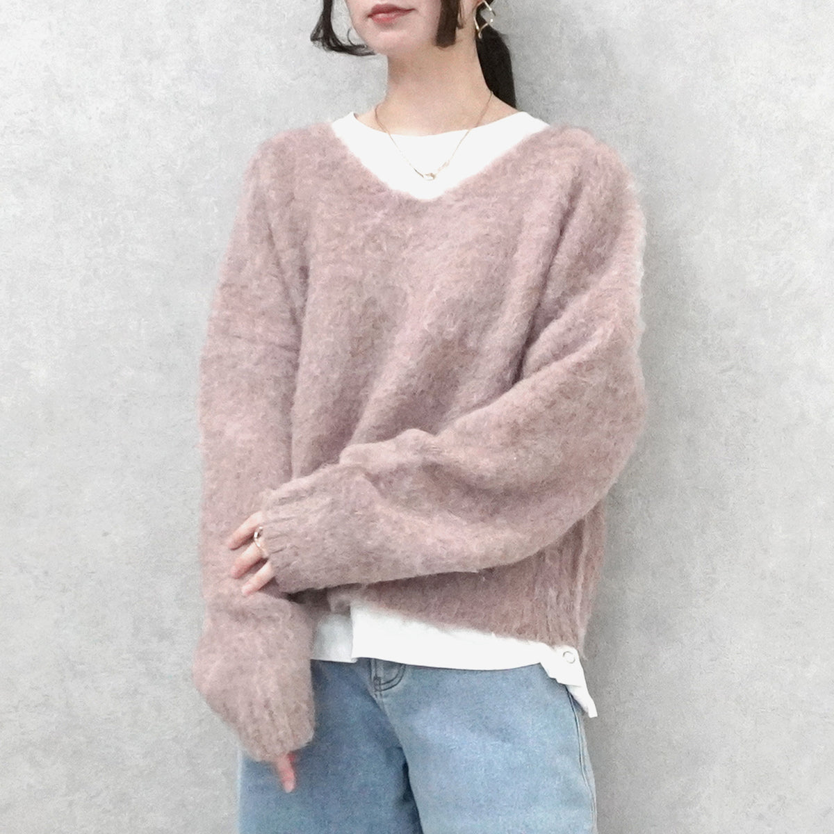 Vネックシャギーニットセーター