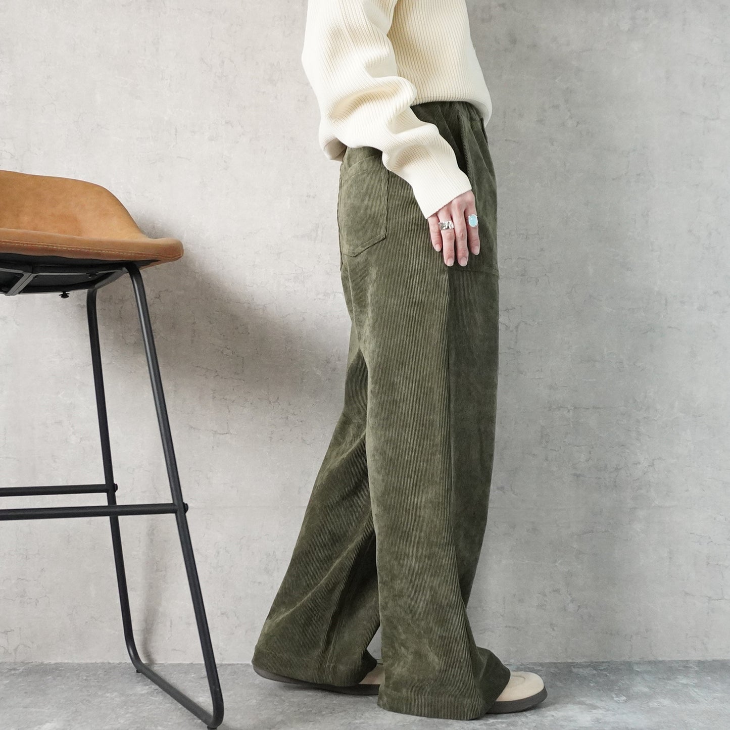 コーデュロイベイカーワイドパンツ