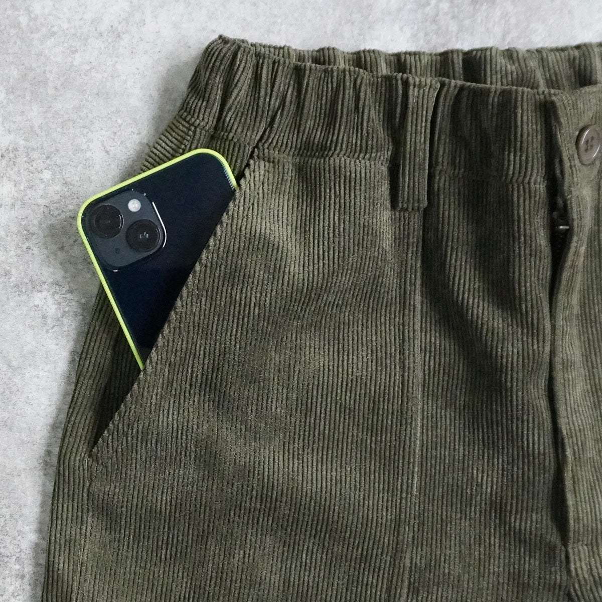 コーデュロイベイカーワイドパンツ