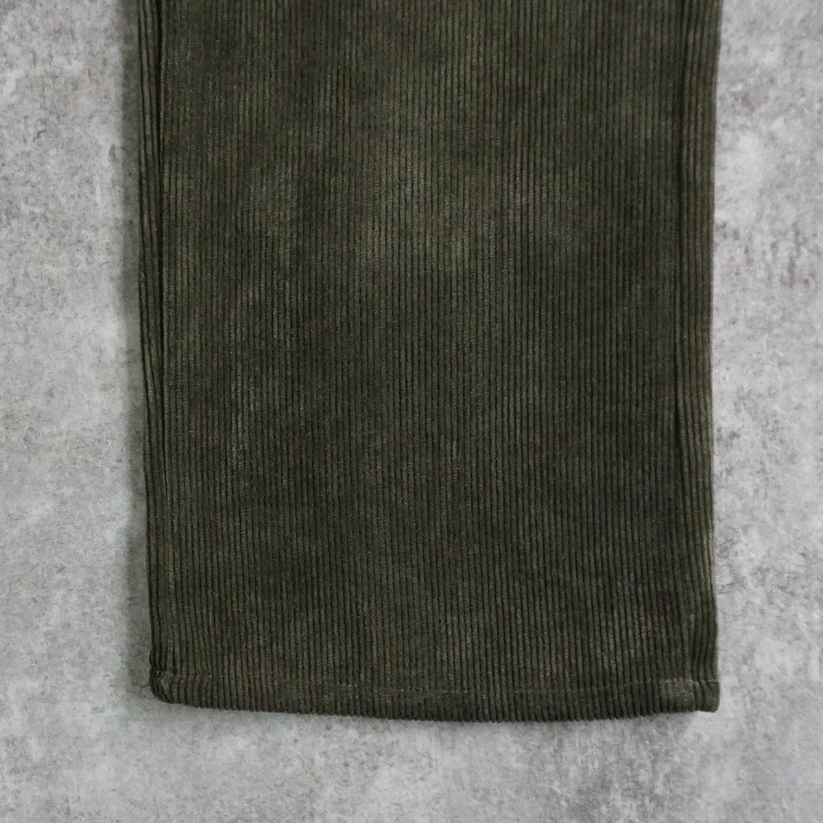 コーデュロイストレートパンツ