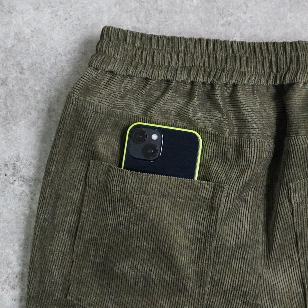 コーデュロイストレートパンツ